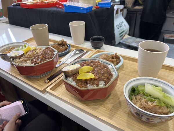 Set meals at Gulp LIC