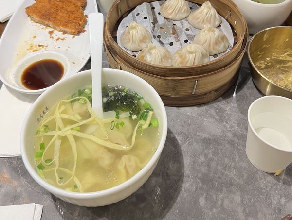 Wonton soup