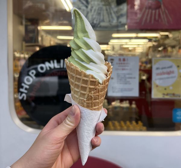 Konbiniya matcha soft serve