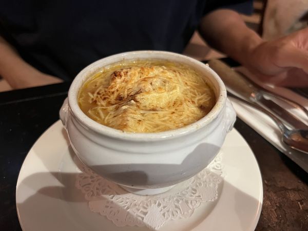 Les Antiquaries - onion soup